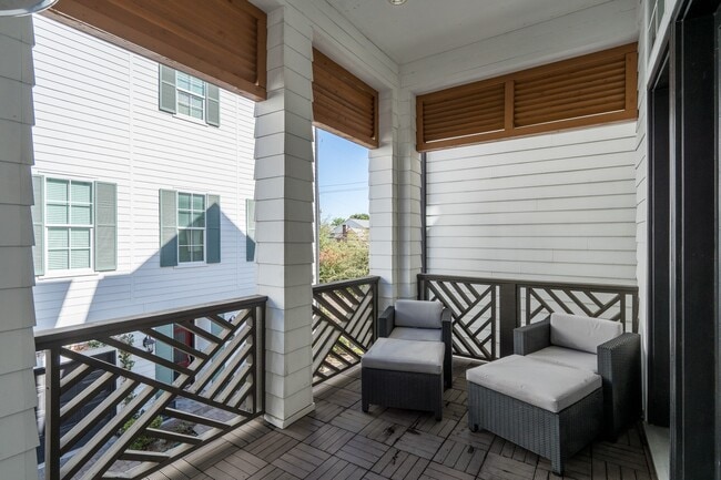 property at 2312 Hutchins St