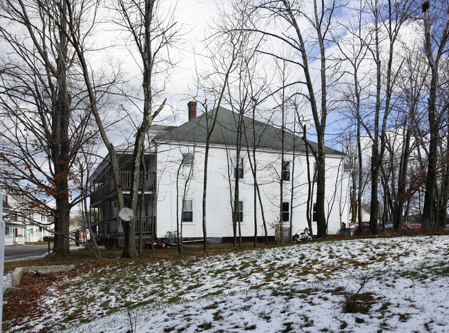 40 Peterborough St in Jaffrey, NH - Building Photo - Building Photo