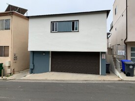 4015 Crest Dr in Manhattan Beach, CA - Building Photo