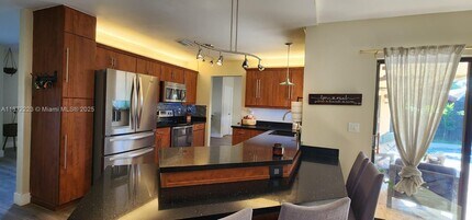 15820 Sedgewyck Cir N in Davie, FL - Building Photo - Building Photo