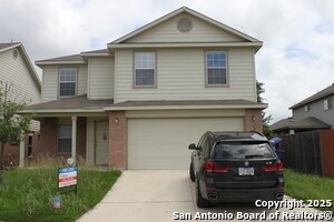 5811 Providence Oak in San Antonio, TX - Building Photo