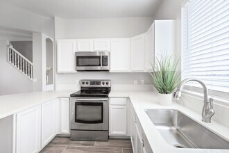 664 E Mariposa Pl in Chandler, AZ - Building Photo - Building Photo