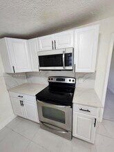 1732 NW 80th St in Miami, FL - Building Photo - Building Photo