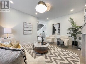 5 Parkstone Rd in Markham, ON - Building Photo - Building Photo