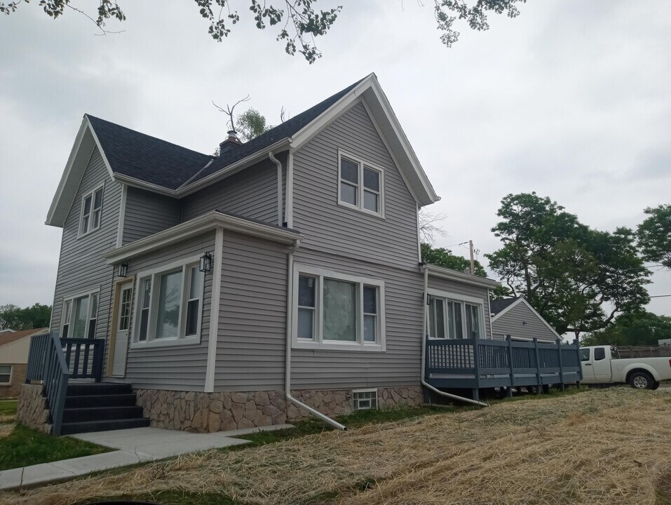 6460 N 91st St in Milwaukee, WI - Building Photo