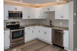 1914 53rd St S in Gulfport, FL - Building Photo - Building Photo