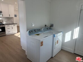 1862 W 25th St in Los Angeles, CA - Building Photo - Building Photo