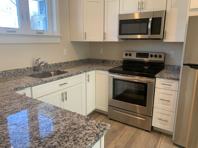 129 Kenoza Ave in Haverhill, MA - Building Photo - Building Photo