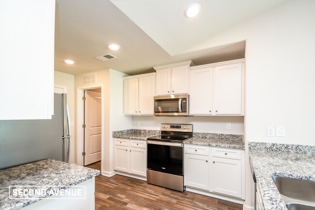 626 Wild Tulip Ct in Gilbert, SC - Foto de edificio - Building Photo