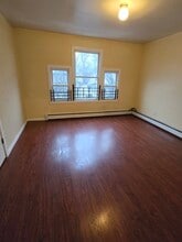 791 S 13th St, Unit 3 in Newark, NJ - Foto de edificio - Building Photo