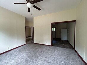102 Griffin St in Hinesville, GA - Building Photo - Building Photo