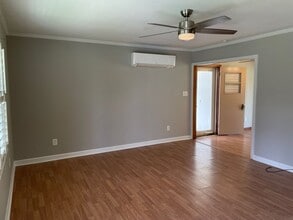 613 E Cardinal St in Siler City, NC - Building Photo - Building Photo