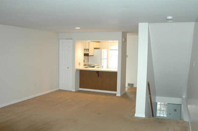 613 Windsor Ave in Pittsburgh, PA - Building Photo - Building Photo