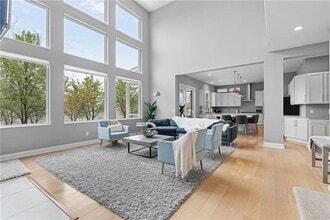 80 Charleston Square in Sewickley, PA - Building Photo - Building Photo