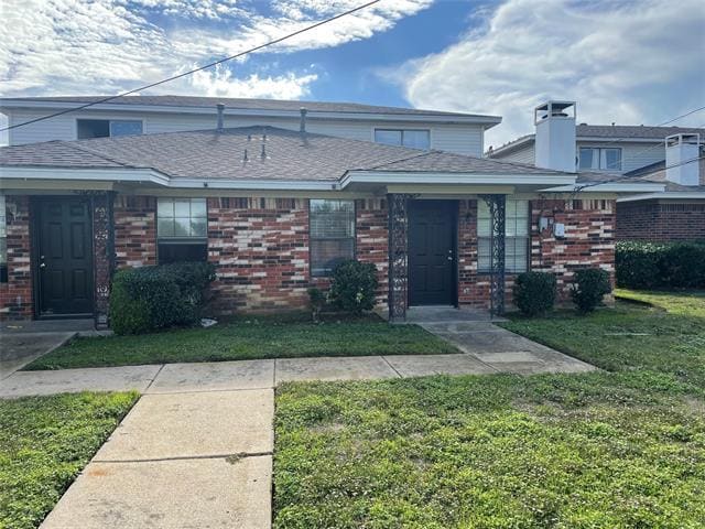 property at 2422 W Northgate Dr