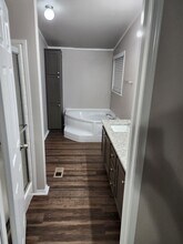 640 Houston St in Pleasanton, TX - Building Photo - Building Photo