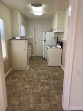 2919 Avenue J, Unit Downstairs in Bay City, TX - Building Photo - Building Photo
