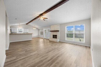 402 Hillside Dr in Round Rock, TX - Building Photo - Building Photo