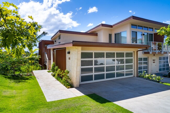 137 Holomoana Way