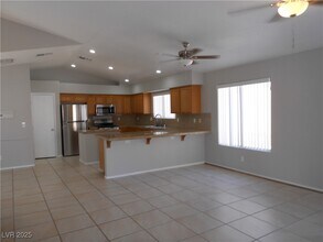 1012 Misty Glenn Ct in North Las Vegas, NV - Building Photo - Building Photo
