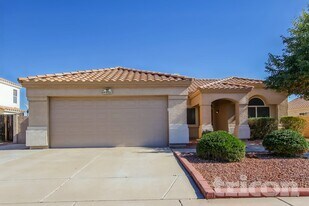 5521 N 103rd Dr in Glendale, AZ - Building Photo