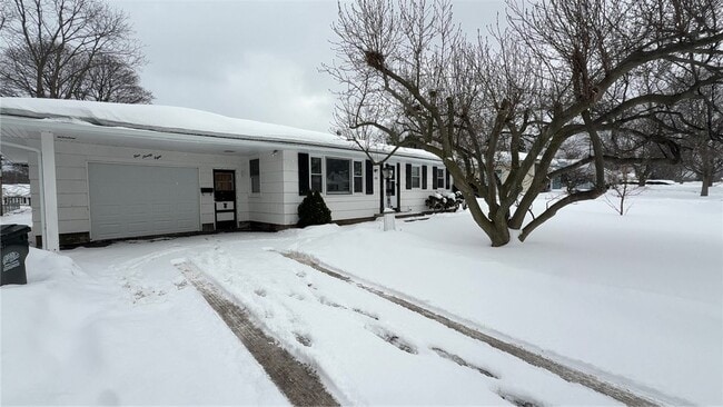 198 Skycrest Dr in Rochester, NY - Building Photo - Building Photo