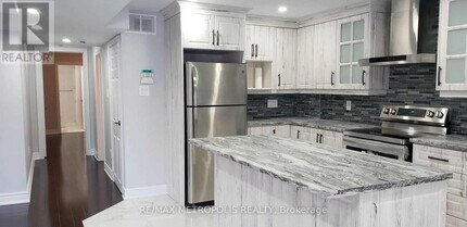 67 Westgate Ave in Ajax, ON - Building Photo - Building Photo