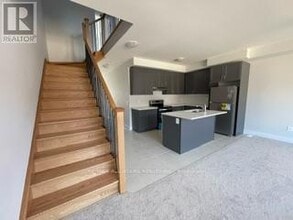 112 Corley St in Kawartha Lakes, ON - Building Photo - Building Photo