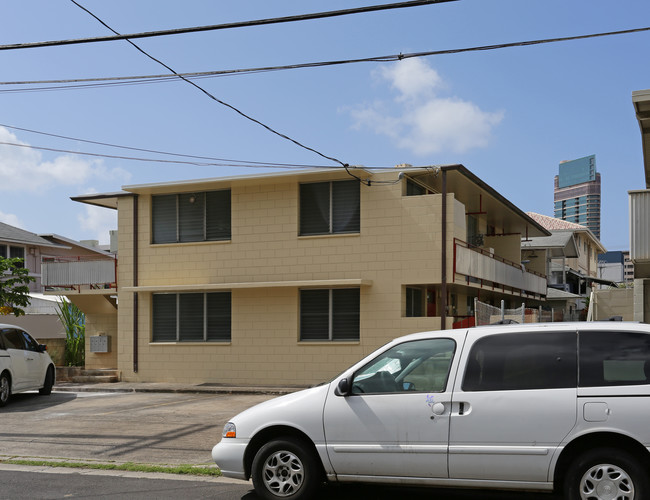 1913 Date St in Honolulu, HI - Building Photo - Building Photo