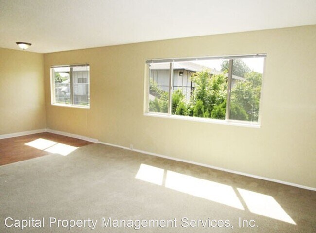 3705 SE 35th Pl in Portland, OR - Foto de edificio - Building Photo