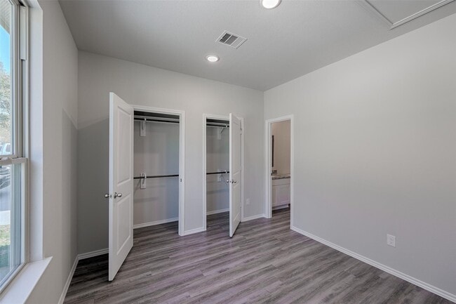 property at 11632 Vistawood St