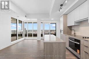 1007 The Queensway in Toronto, ON - Building Photo