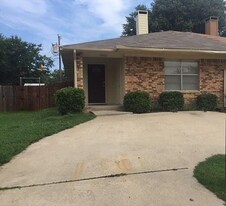 8900 Marilyn Dr in Frisco, TX - Building Photo