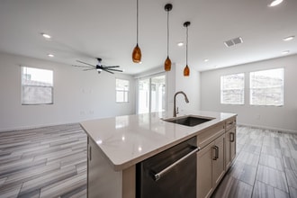 1137 E Kachina Trl in Phoenix, AZ - Building Photo - Building Photo