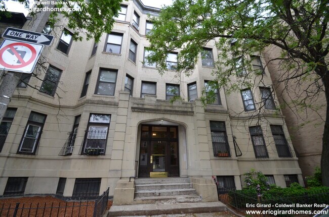property at 39 Hemenway St