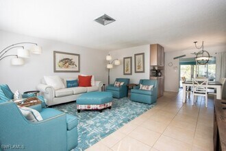 41 1st St in Bonita Springs, FL - Foto de edificio - Building Photo