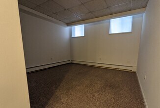 34 Medfield St, Unit 2 in Boston, MA - Building Photo - Building Photo