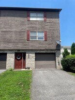 202 Stone Gate Cir in Morgantown, WV - Building Photo
