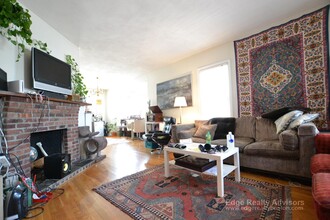 64 North Beacon St, Unit 1 in Boston, MA - Building Photo - Building Photo