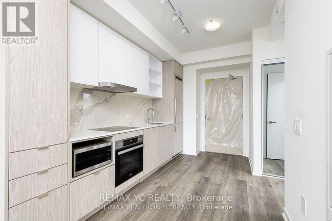 55 Cooper St in Toronto, ON - Building Photo - Building Photo