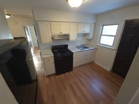 2538 Main St in Jennings, MO - Building Photo