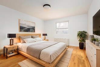 Flower Gardens in Roslyn, NY - Building Photo - Building Photo