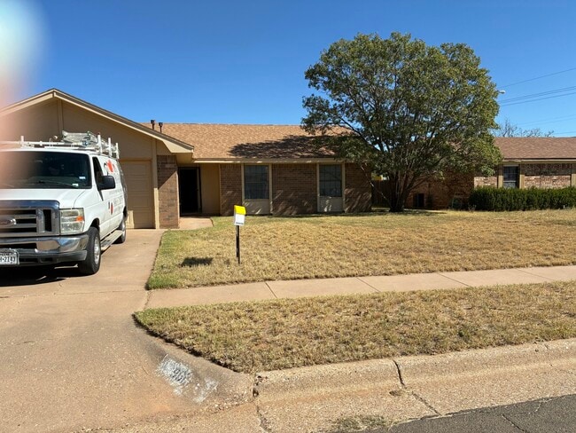 property at 9613 Beaufort Ave