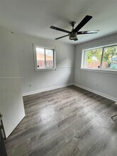 1320 NW 134th St in Miami, FL - Building Photo - Building Photo