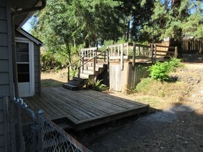 725 Ratcliff Dr SE in Salem, OR - Building Photo - Building Photo