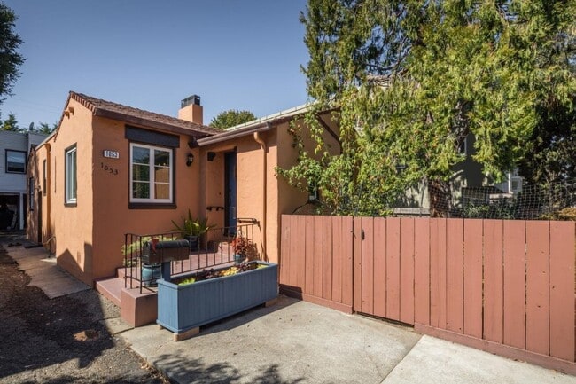 property at 1053 El Camino Real