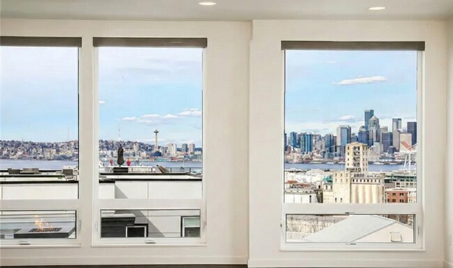 2064 SW Charlestown St in Seattle, WA - Building Photo - Building Photo