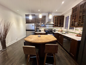 36 Coxwell Av in Toronto, ON - Building Photo - Building Photo