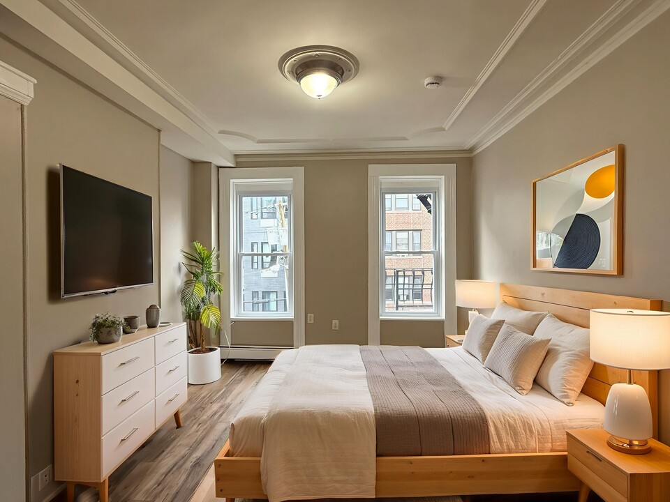 90 Jordan Ave in Jersey City, NJ - Building Photo