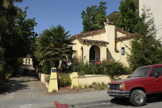 MacArthur Apartments in Oakland, CA - Building Photo - Building Photo